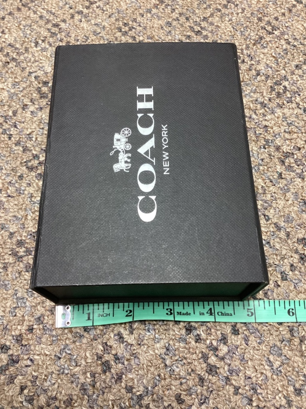 Coach Wallet Gift Box - Picture 5 of 7